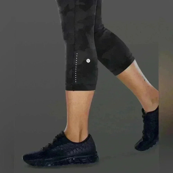 Lululemon Swift Speed  High-Rise Crop 21" - Picture 6 of 7